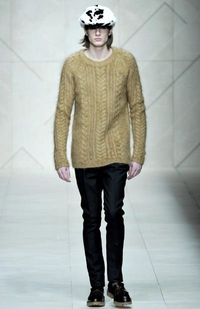 Burberry presenta tres looks para las noches más elegantes
