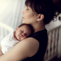 Si España quiere avanzar en conciliación, no podemos seguir con el mismo permiso de maternidad de hace 35 años