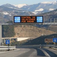 Límites de velocidad más bajos y más policías, la propuesta de Mapfre para reducir la siniestralidad