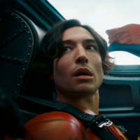 Se acabaron los superhéroes para Ezra Miller. Después de todas sus polémicas, el actor pierde también su rol como supervillano de Invencible en Amazon 