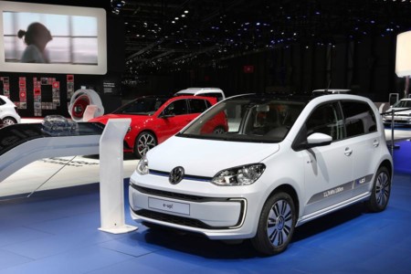 El restyling llega al Volkswagen e-up!, ahora más equipado