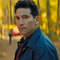 Solo tiene seis episodios pero la nueva miniserie policial de Netflix ya es top 1 y tiene a dos estrellas de Marvel