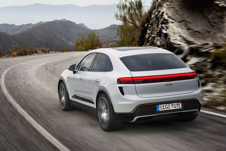 Porsche Macan Ev 2