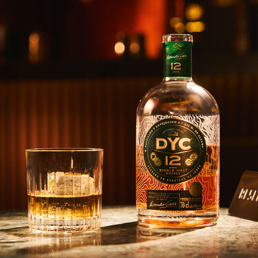 Destilado en un antiguo molino de Segovia, este nuevo whisky DYC de 12 años hay que probarlo al menos una vez en la vida