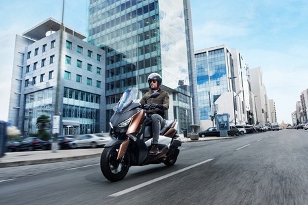 Los scooter gobiernan, las eléctricas avisan y los ciclomotores caen: El mercado de motos crecen un 8,9% en 2018 en España