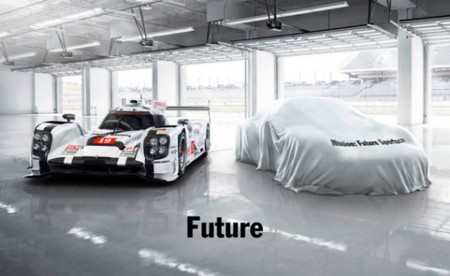 Debajo de esa sábana está el nuevo superdeportivo de Porsche