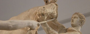 La escultura individual más grande jamás recuperada de la antigüedad está en Nápoles. ¡Pero ojo! Es una copia 