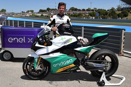 Nico Terol confirmado por el Ángel Nieto Team para correr con las MotoGP eléctricas en 2019