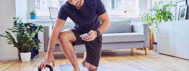 Un entrenamiento completo, en casa, en 30 minutos y usando bandas elásticas y kettlebells 