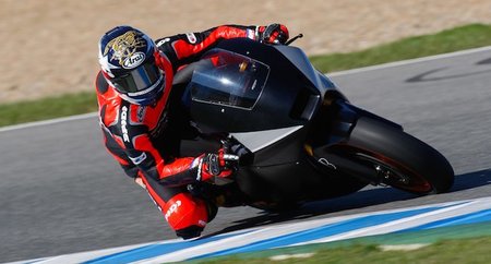 Colin Edwards se moja y habla de las CRT