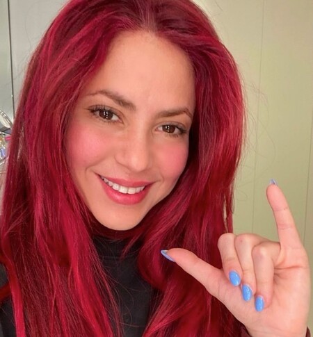 Saca el catalejo, ¡que Shakira nos enseña el conejo! Este es el curioso vídeo con el que la cantante nos desea felices Pascuas