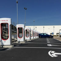 Tesla cumple su promesa: el Supercargador de nueva generación llega a Europa para recargar 120 km de autonomía en 5 minutos