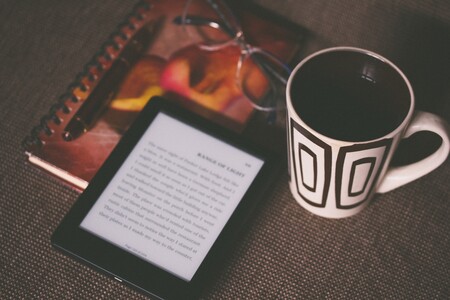 Celebramos el día del libro con los mejores lectores de libros electrónicos para disfrutar de la lectura (en formato digital) en cualquier lugar