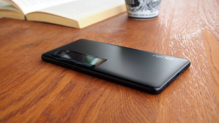 El Meizu Pro 7 llega a España: precio y disponibilidad del móvil con doble pantalla
