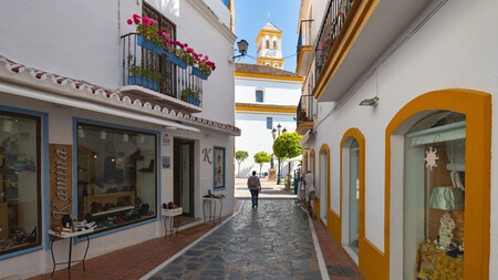 Pueblo Costero Espana Bonito Casas Colores Isabel Preysler Vacaciones Destino Verano Playa Restaurantes