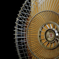 Este es el trucazo para que el ventilador eche aire frío y que se parezca un aire acondicionado