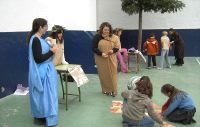 Los niños aprenden a través de los juegos historia romana