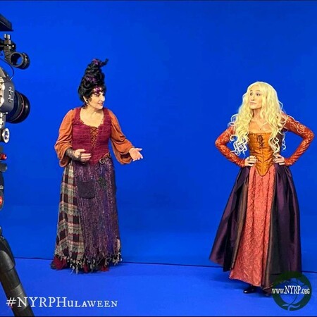 'El Retorno de las Brujas': Sarah Jessica Parker, Kathy Najimy y Bette Midler vuelven a ser las hermanas Sanderson de 'Hocus Pocus' por Halloween