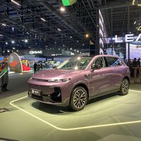 Leapmotor B10 ofrece 990 kilómetros de autonomía en México y la clave está en un motor de gasolina que no mueve las ruedas 
