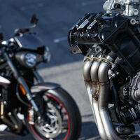 Los mejores y peores días y horas para echar gasolina a la moto en España
