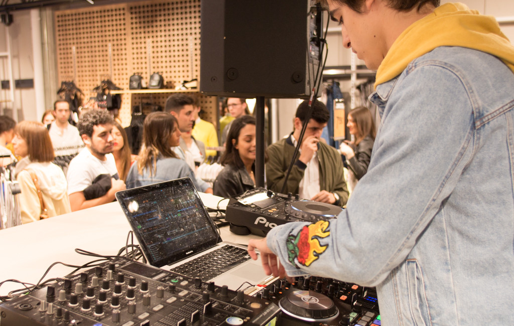 Bershka fiesta inauguración A Coruña