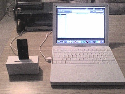 Un nuevo dock casero para el iPod, más discreto