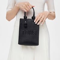 El bolso de invierno de TOUS que arrasa por su precio y versatilidad: el accesorio que todas quieren ahora
