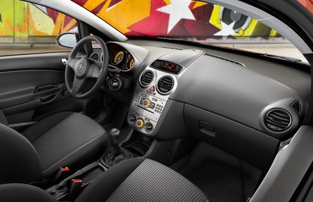 Opel Corsa 2011 04