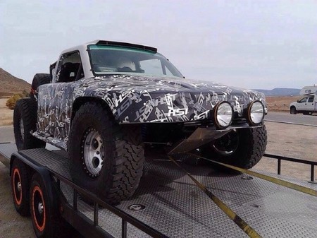 Primeras imágenes del nuevo truck de Robby Gordon para el Dakar 2014