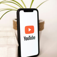 YouTube usará IA para saber cuántos años tienes: así funciona su nuevo sistema para bloquear contenido "prohibido" según tu edad