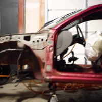 Una máquina Rube Goldberg centrada en los autos y un final increíble