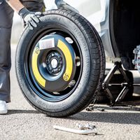 Ni tan desechable ni tan duradera: ¿cuántos kilómetros puedes recorrer en realidad con una llanta de refacción?