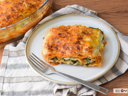 Lasaña de salmón y espinacas, una receta ideal si buscas algo diferente sin complicarte
