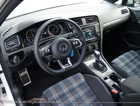 Volkswagen Golf Gte 1000 03