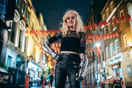 Tilly Lockey: de influencer a modelo "biónica" para desarrollar la última tecnología en prótesis