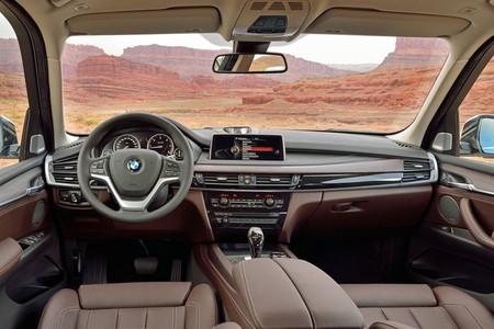 BMW X5 2013, vista interior