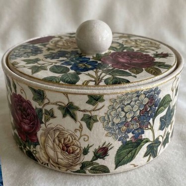 3 ideas creativas para reutilizar latas de atún vacías y decorar tu casa con estilo: más allá de macetas