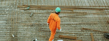 Los 'cazatalentos' se pelean por soldadores, electricistas o albañiles: "Saben lo que valen y que son muy pocos" 