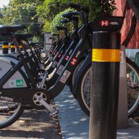 Detienen a mujer que se quedó por dos años una Ecobici: los robos son la principal amenaza de los sistemas de renta de bicicletas y patines en la Ciudad de México