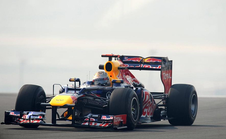 Sebastian Vettel y Red Bull están en otra galaxia y dominan la segunda sesión de entrenamientos libres