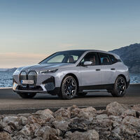 ¡Imponente! El nuevo BMW iX es el SUV eléctrico con la batería más grande de Europa: 111,5 kWh
