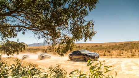 Porsche lleva sus Panamera 2017 a Sudáfrica para ponerlos a prueba antes de su lanzamiento