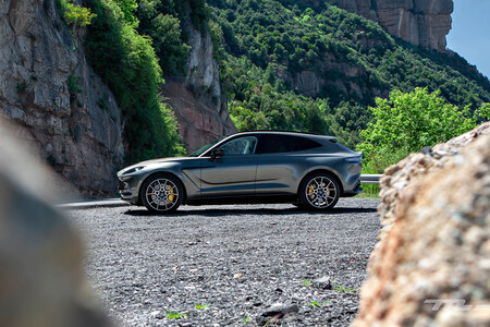 Aston Martin Dbx Prueba