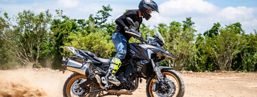 La última trail de Benelli es la confirmación de que las motos chinas no solo son baratas. Otra tricilíndrica para darle guerra a Triumph y Zontes 