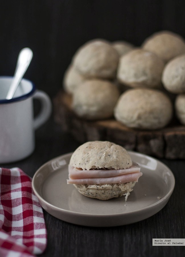 panecillos con semillas de amapola