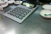 ¿Debo ingresar el IVA de un local arrendado si no me pagan el alquiler? 