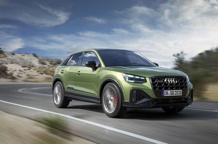 Nuevo Audi SQ2: el pequeño SUV deportivo se renueva con una estética más fresca para los mismos 300 CV