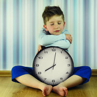 Así se beneficiarían bebés y niños si desaparece el cambio de hora