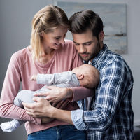 Convertirnos en padres cambia nuestra personalidad, pero no nos hace más maduros