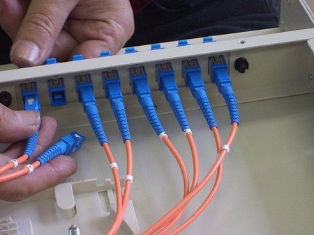 Extremadura apuesta por la competitividad con la red de fibra